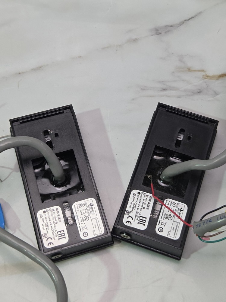 X2 HID multiCLASS Mini Mullion Mount Reader Smart Card SE RP10