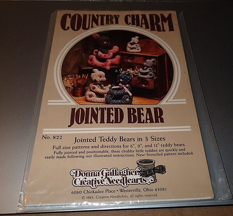 CREATIVE NEEDLEARTS PATTERN 822 ~ COUNTRY CHARM ~ JOINTED BEAR ~ 3 SIZES *UNCUT