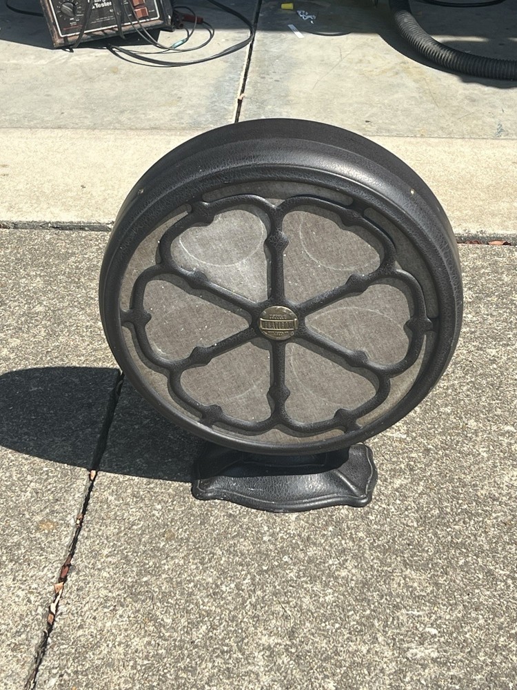 Flatiron Model-E Speaker oval, vintage style Bluetooth, tested and works