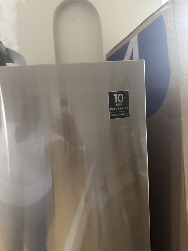 Samsung Refrigerator 29 Cu. Ft.