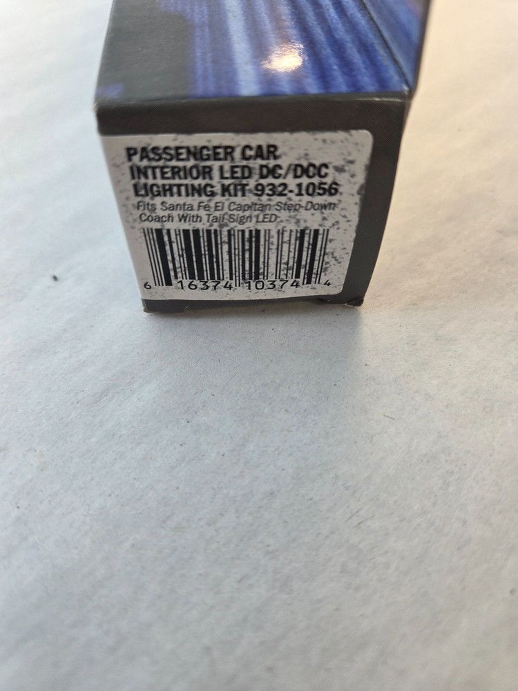Walthers #932-1056 Passenger Car Interior LED DC/DCC Lighting Kit