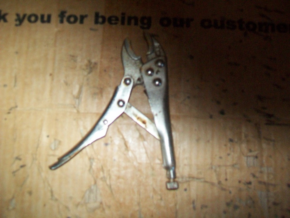 Vintage Unbranded 5 Inch Locking Plier