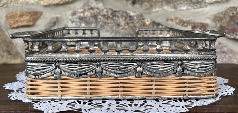 Vntg Studio Silversmith Silverplate & Bamboo Flat Dinner Napkin Holder, Handles