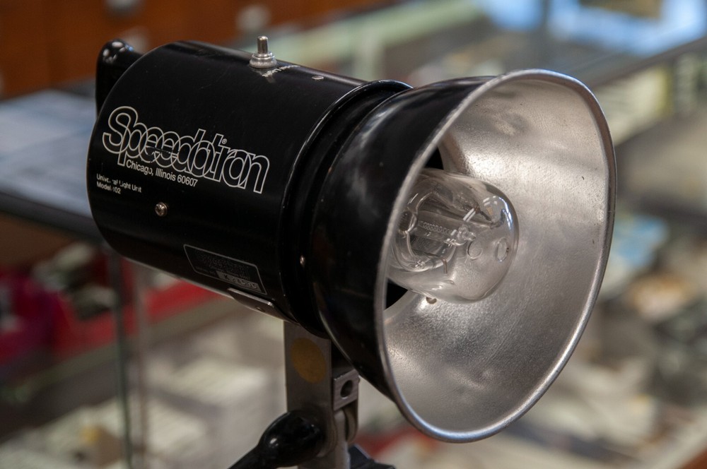 Speedotron 102 & 102a Universal Light Strobe Flash Units, Untested, G++