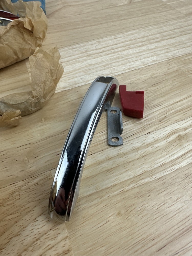 5 + EXTRAS Stanley Push Button Cabinet Pull Latch Set Princess Chrome Red 4221