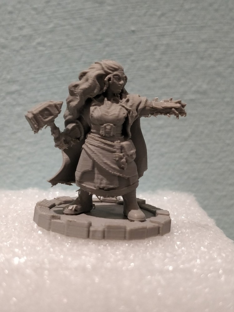 Lezeal - Dwarf Wizard Custom figure dnd pathfinder rpg