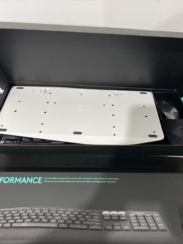 Logitech MK850 Performance Wireless Keyboard and Mouse Combo with USB Dongle