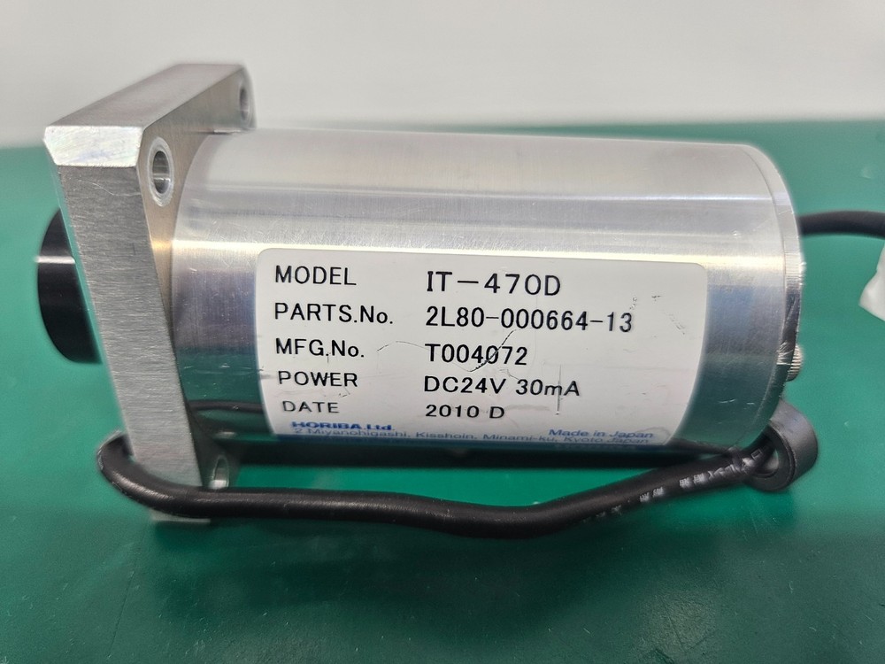 HORIBA IT-470D Thermometer