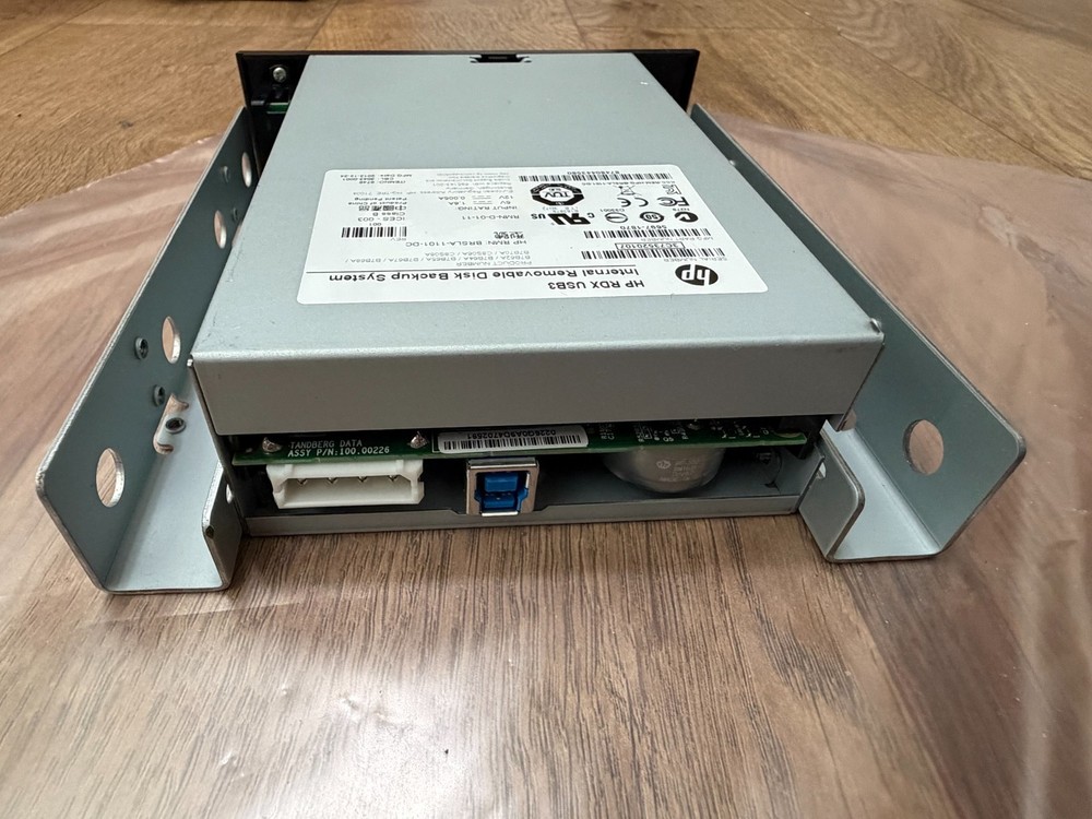 HP BRSLA-1101-DC RDX B7B62A USB3 Internal Removable Disk Backup System 5697-1870