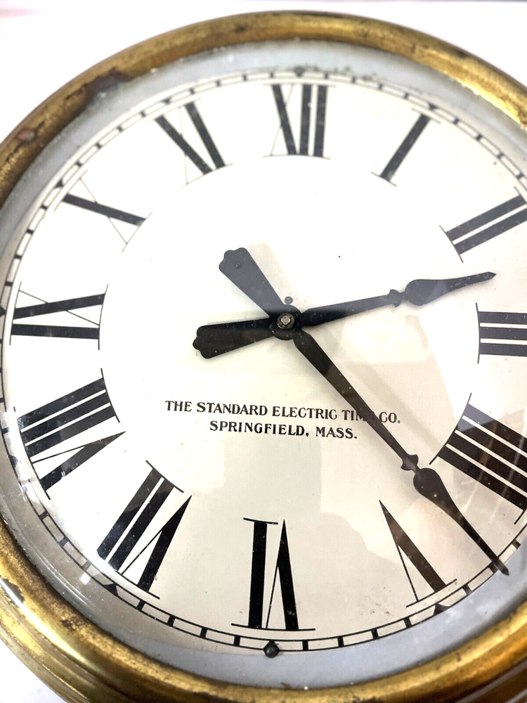 LARGE ROUND STANDARD ELECTRIC TIME CLOCK SPRINGFIELD MASS. WORKING CONDITION