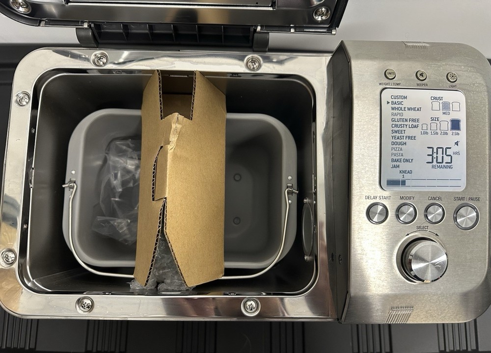 Breville Custom Loaf Bread Maker Automatic Fruit Nut Dispenser