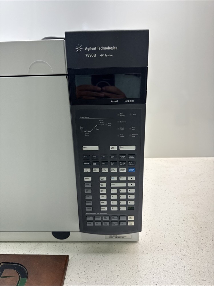 Agilent 7890B Gas Chromatography System
