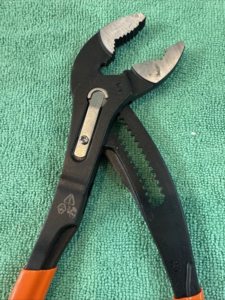 KLEIN TOOLS D505-12B Quick-Adjust Klaw Pump Pliers