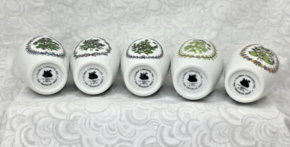 Gloria Vanderbilt Concepts 17 Ceramic SPICE JAR SET *Franklin Mint NICE!