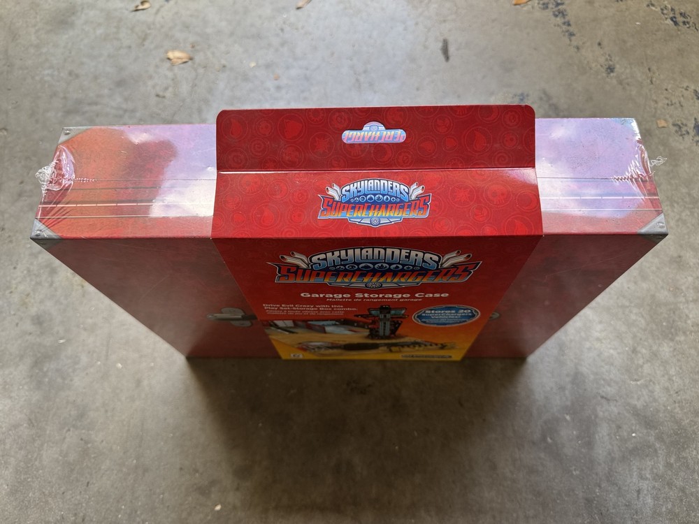Skylanders Superchargers Garage Storage Case