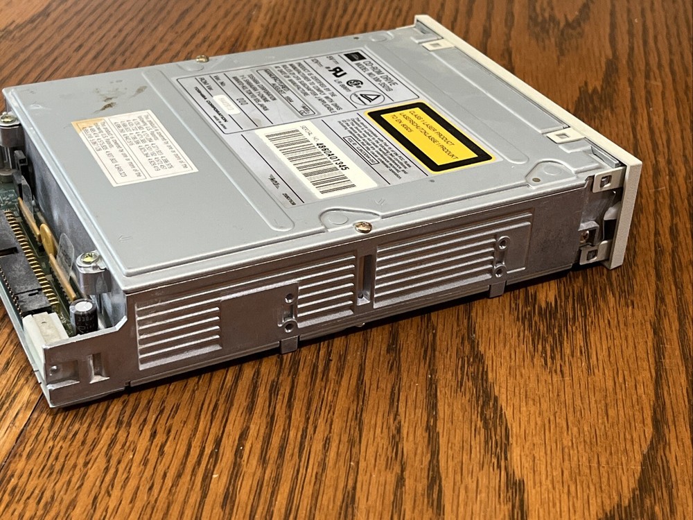 Compact disk RU CD-Rom Drive