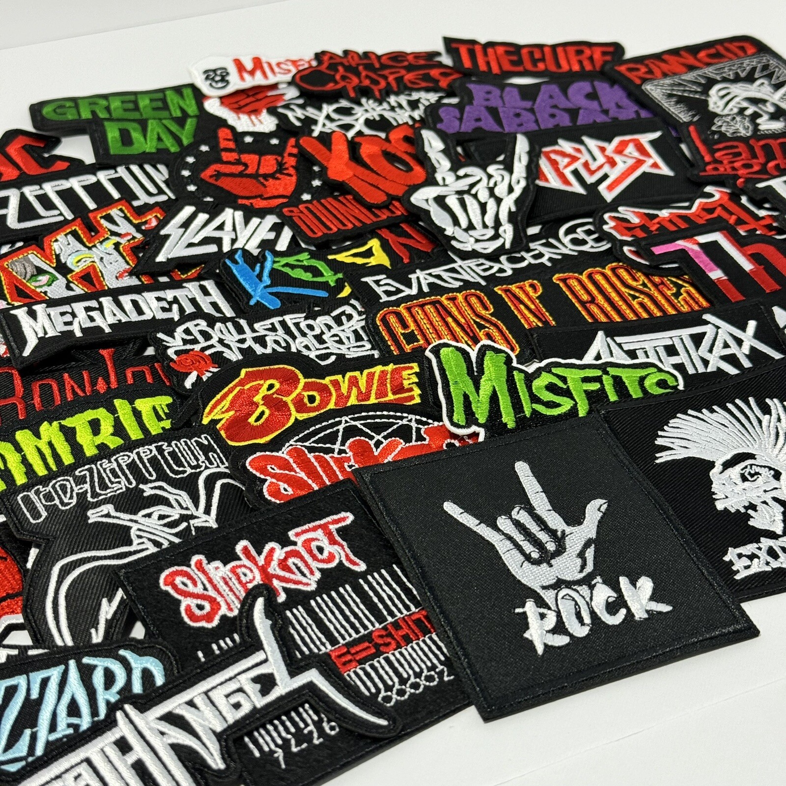 Lot of 20 Heavy Metal Punk Music Rock Band Patches Wholesale Iron-on Appliques