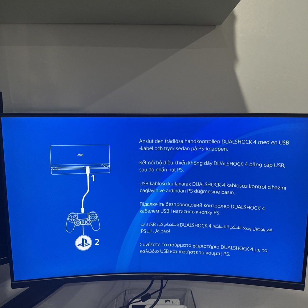 Playstation 4 Slim 2TB SSD + 4 Controllers & Charging Dock