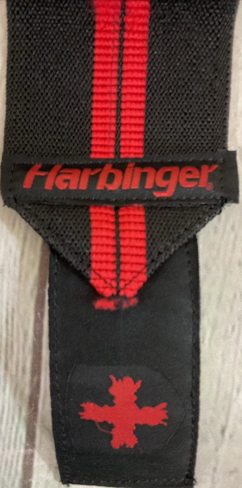 Harbinger Single Red Line Weightlifting Wrist Wrap Thumb Loop Fully Adjustable