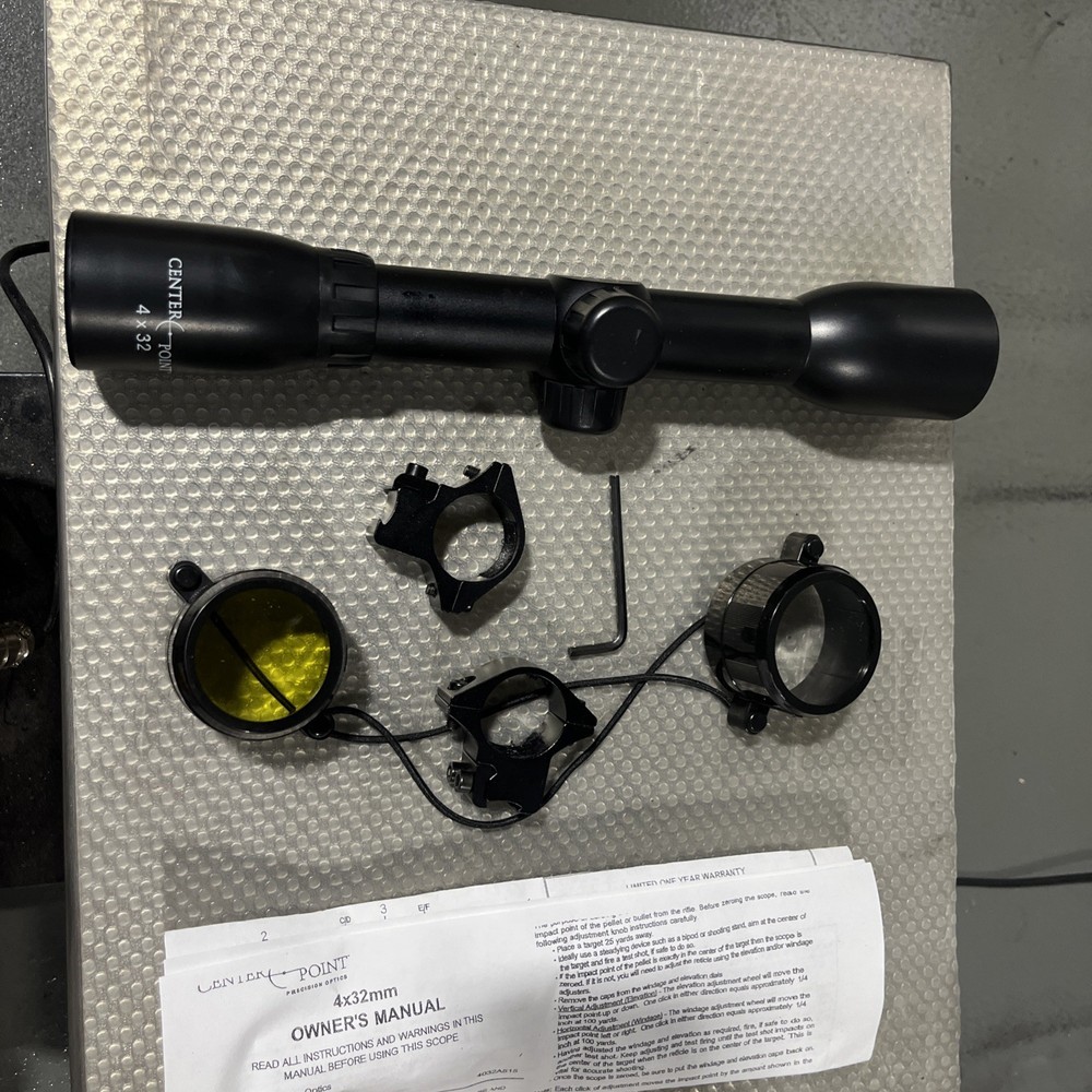 Center Point Rifle Scope 4x32 In Pre Owned Condition