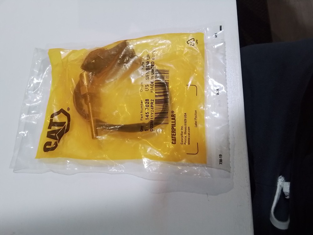 145-7028 caterpillar sensor group new