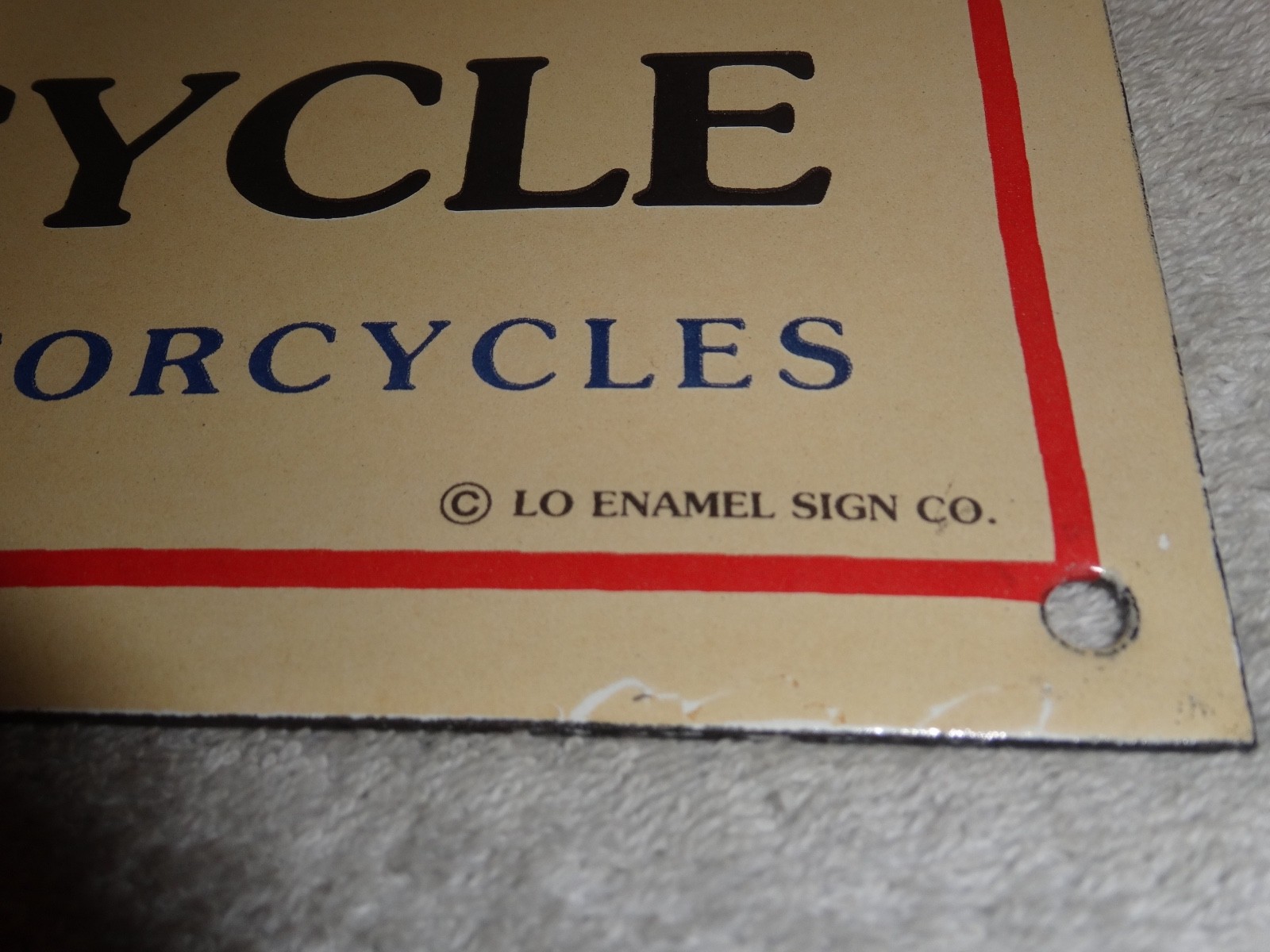 VINTAGE TRIUMPH T110 MOTORCYCLE DEALER TIGER 10" PORCELAIN METAL GASOLINE ⛽ SIGN