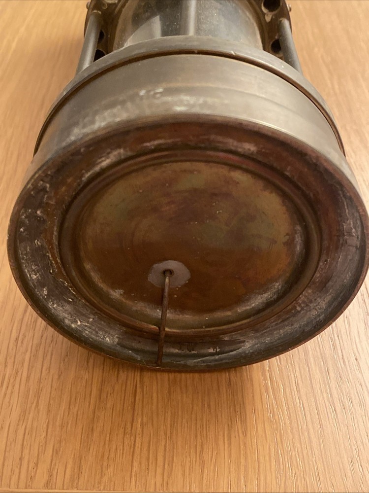 Miners Lamp E Thomas & Williams Ltd - Makers Aberdare - Cambrian Type No - Blank
