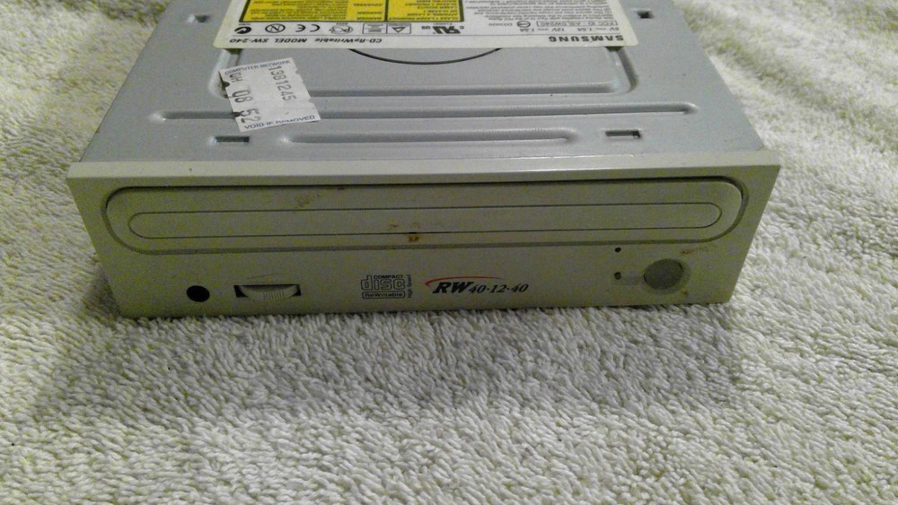 Samsung CD-Rewritable SW-240