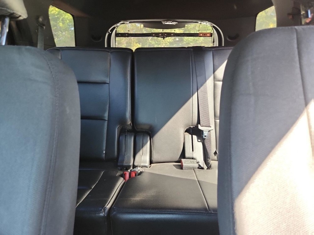 EXPLORER 2017 Glove Box 4942016