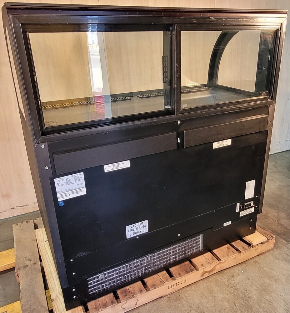Two Zone Refridgerated Display Case