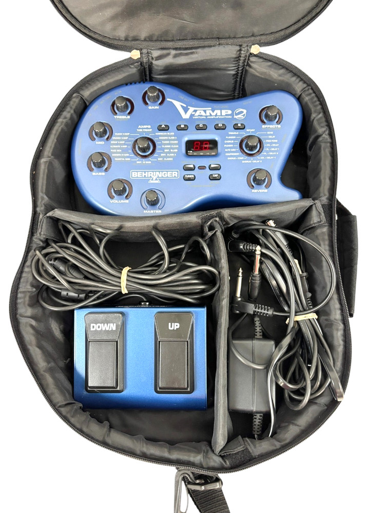 Behringer V-Amp 2 Virtual Amplifier Guitar Processor,  Duel Foot Switch, Bag