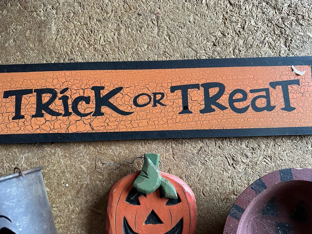 Primitive Halloween Decorations