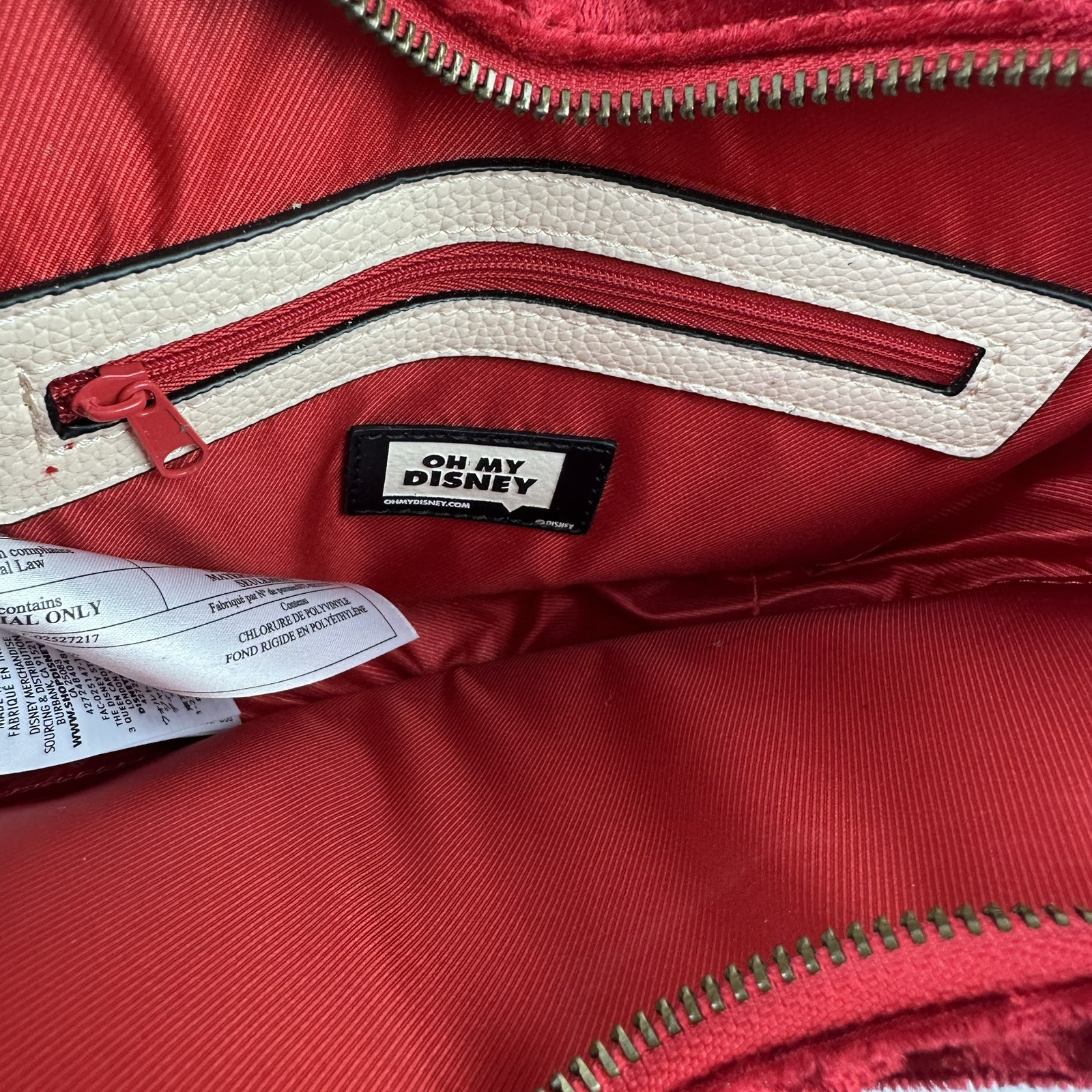 Oh My Disney Store Snow White Fairest of Them All Crossbody Bag Heart Chain New