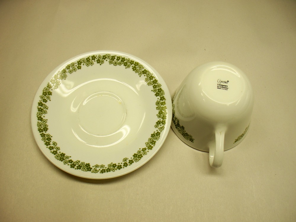 Corelle/Corning Crazy Daisy Coffee Cup With Saucer