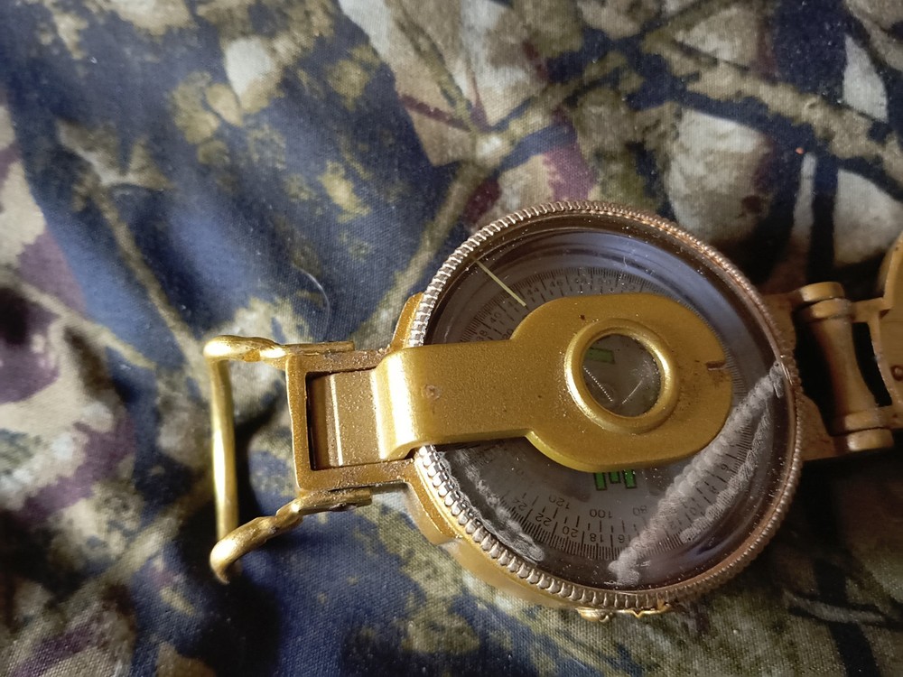 Vintage Engineer Directional Compass Gold Tone!