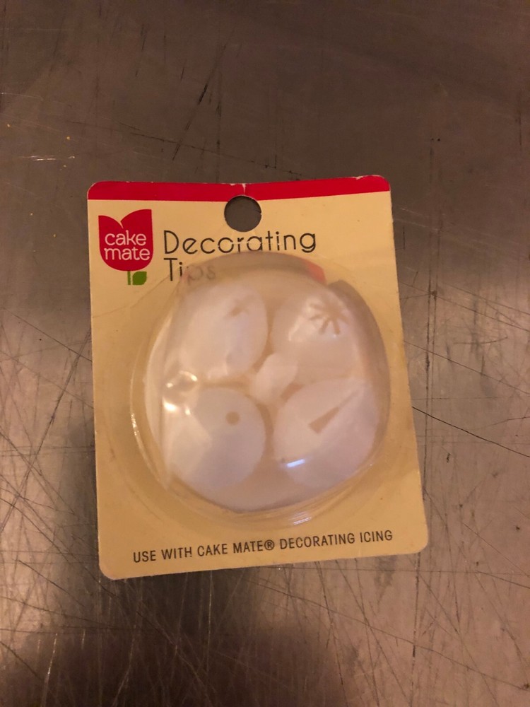Cake Mate Set of 4 Decorating Tips - A gr