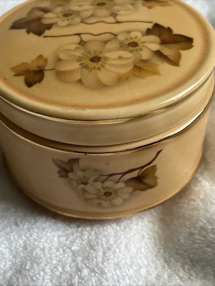 Sadler England Round Flowered Box. 9