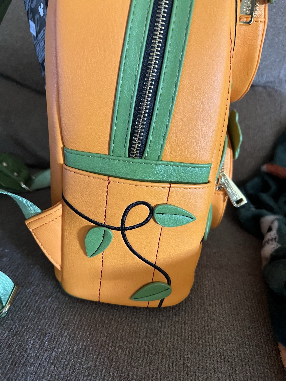 Disney Donald & Daisy Jack-o'-Lantern Glow In The Dark Loungefly Backpack NWT