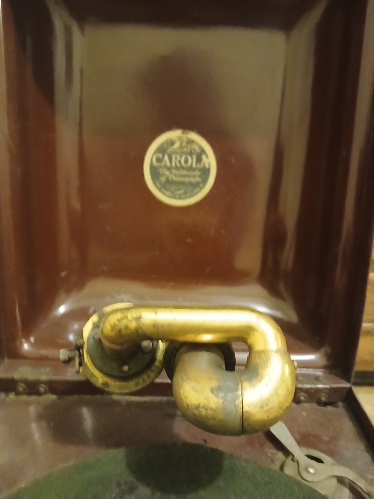 Victrola Carola Nightingale Phonograph
