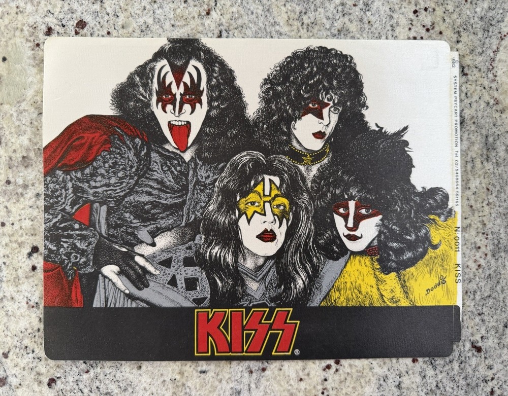 KISS 1982 ITALIAN GIANT UNMASKED STICKER ACE GENE PAUL ERIC AUCOIN VINTAGE RARE