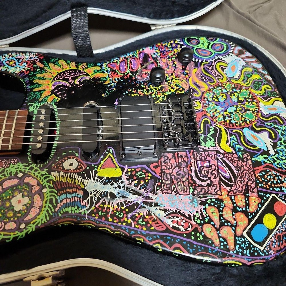Strat Type Psychedelic Paint