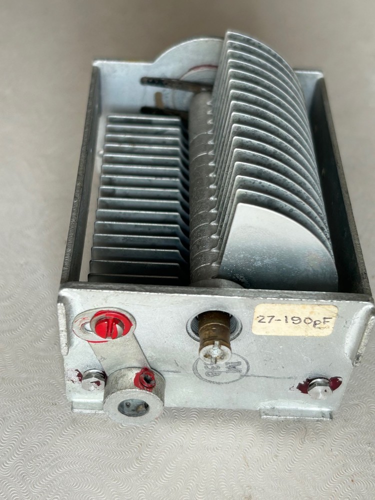 G.I. Corp 7324 Locking Air Variable Transmitting Capacitor (30-200pF @ 2kv)