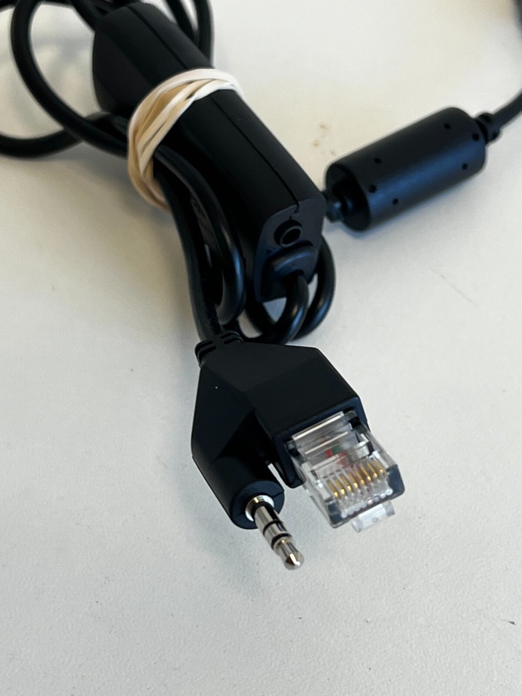 L4: Plantronics APV-75 Electronic Hook Switch Adapter Cable
