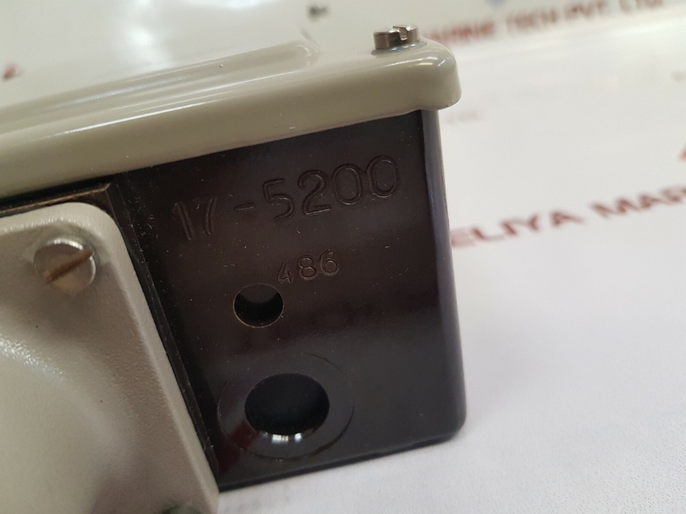 Danfoss 17-5200 Pressure Control