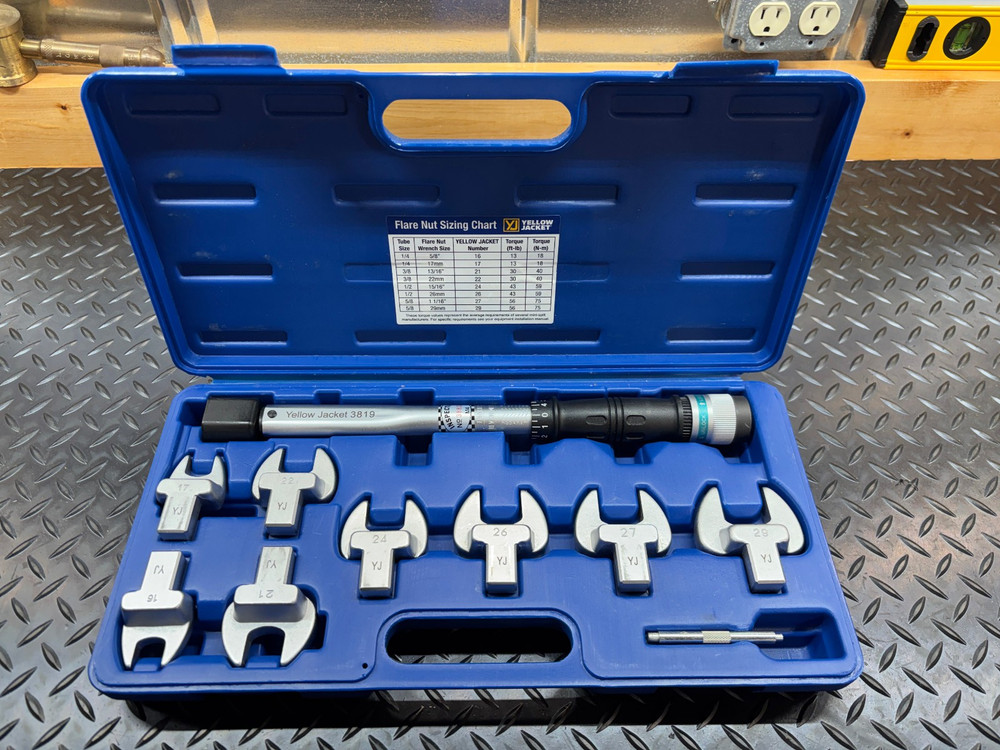 Yellow Jacket Precision Torque Wrench 60652 Universal 8 head kit