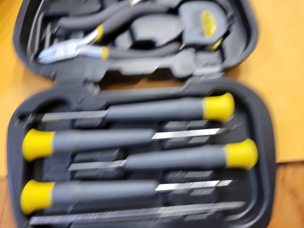 WORKFORCE 16 PIECE MINI FOLDING TOOL KIT- NICE