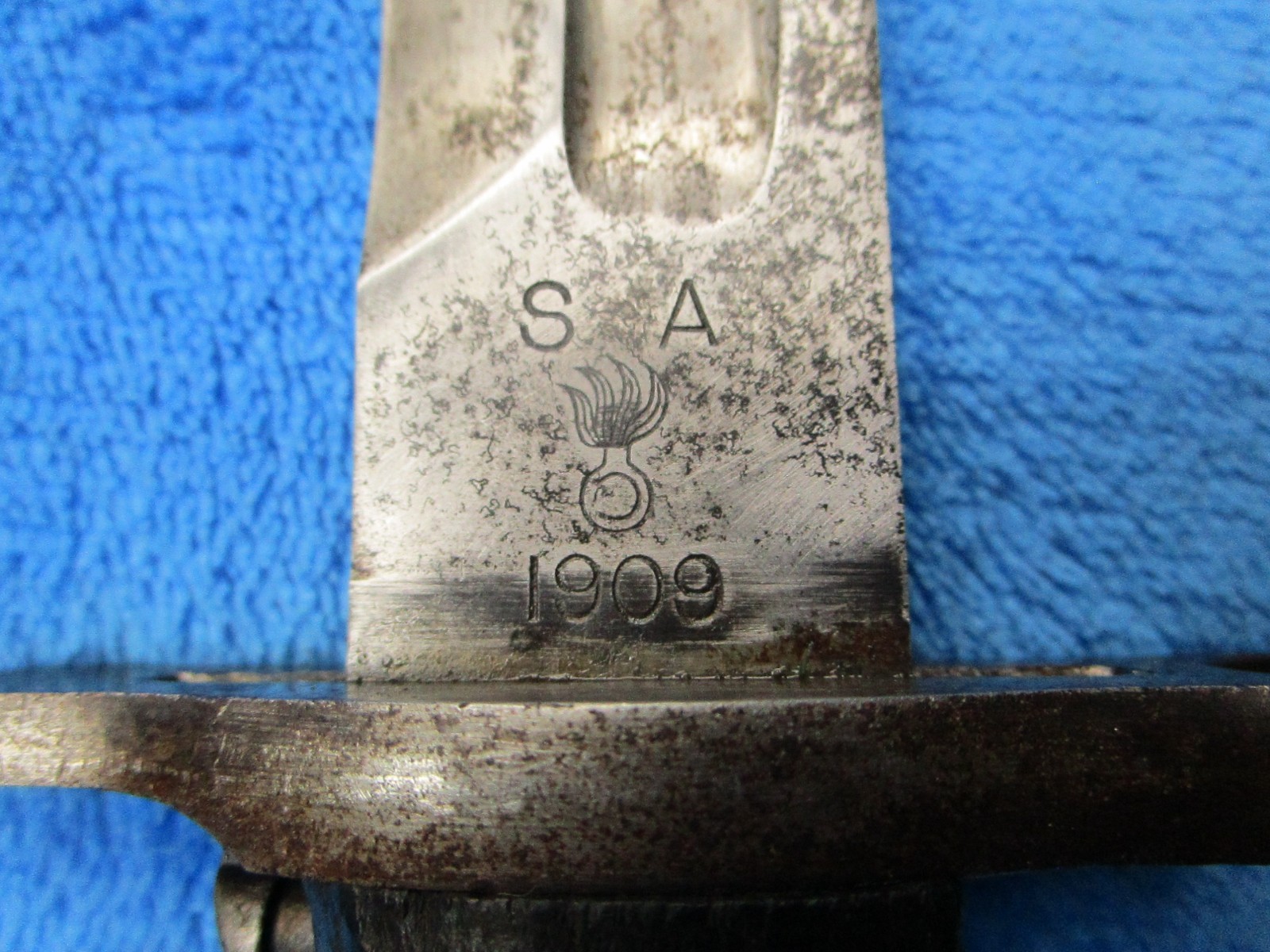ORIGINAL US WW1 M1905 BAYONET MADE BY SA IN 1909 AND EARLY RIA 1909 SCABBARD
