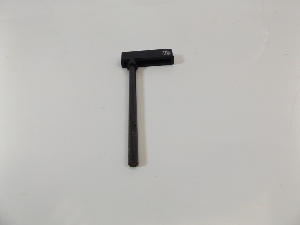 Pfaff sewing machine model 1222 reverse feed control lever