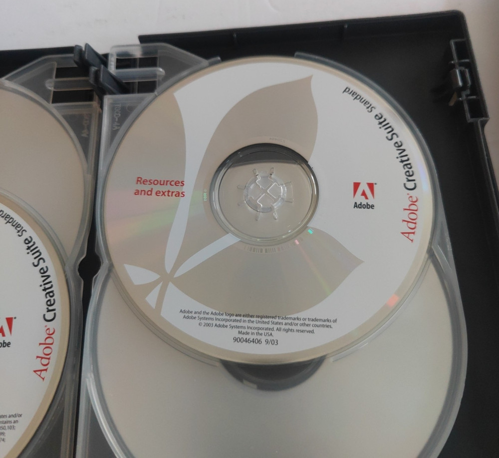 Adobe Creative Suite Standard Upgrade For Mac with Serial Numbers, 4 Disc Set