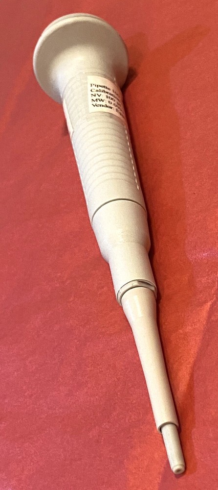 Pipette 100 UL Eppendorf In Great Condition